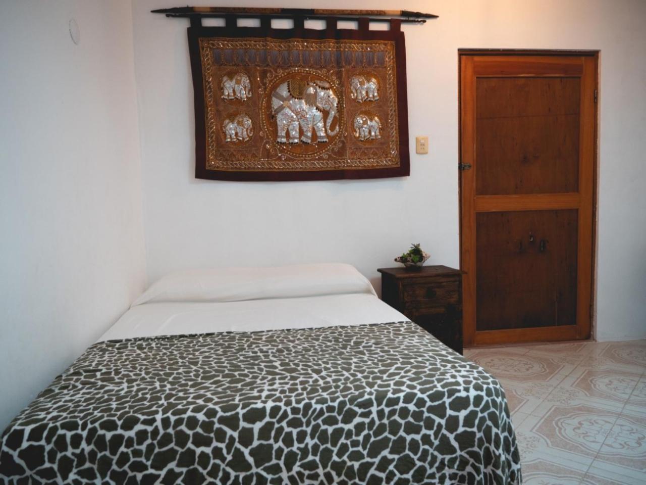 Casa Gajah Hotel Cuyo Dış mekan fotoğraf
