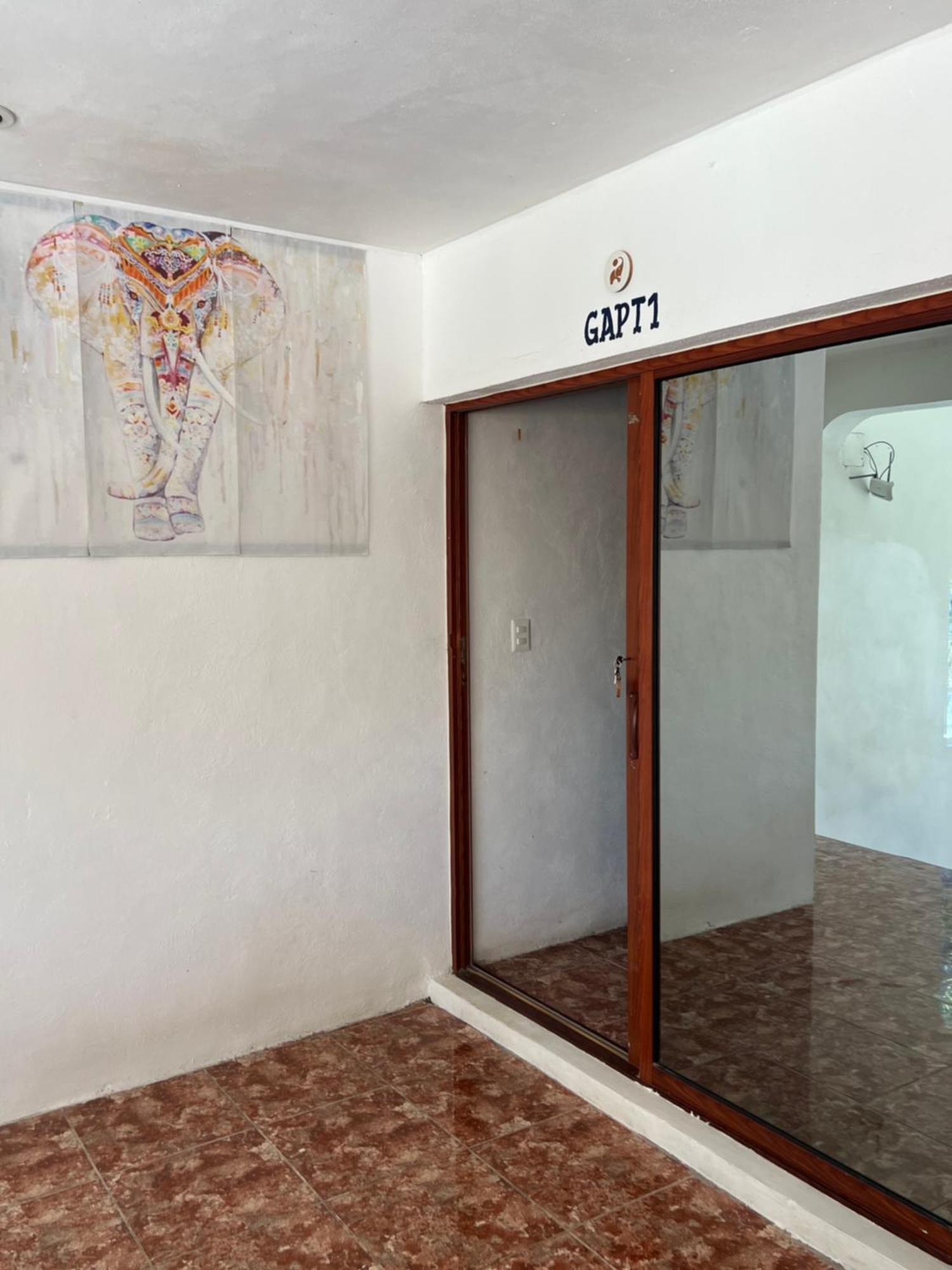 Casa Gajah Hotel Cuyo Dış mekan fotoğraf