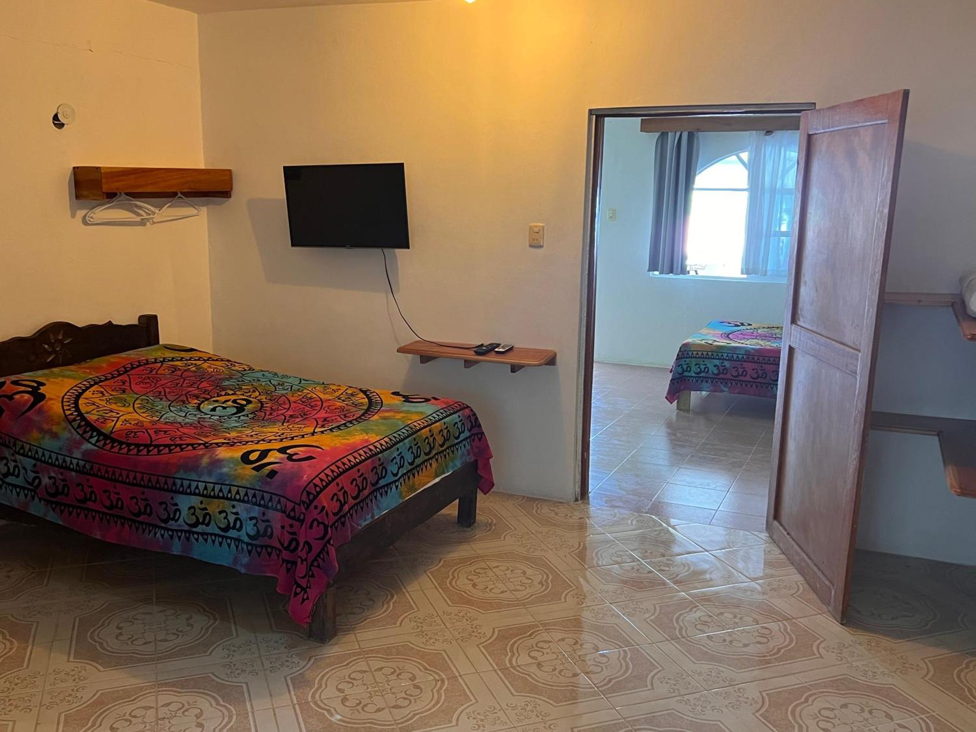 Casa Gajah Hotel Cuyo Dış mekan fotoğraf