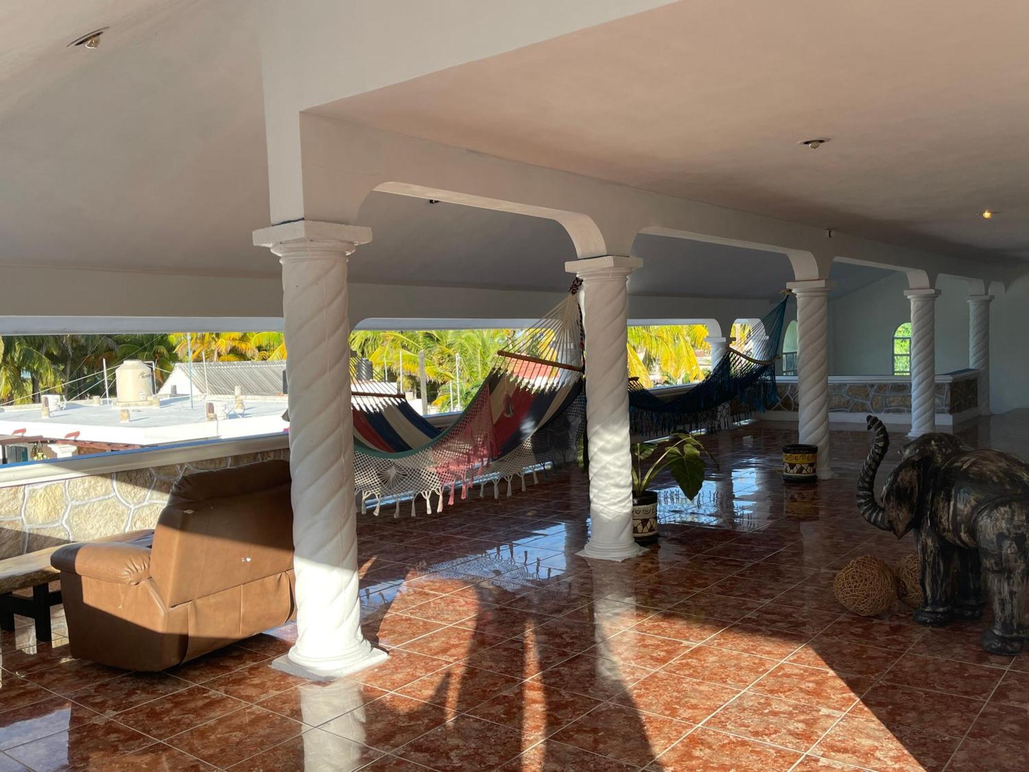 Casa Gajah Hotel Cuyo Dış mekan fotoğraf